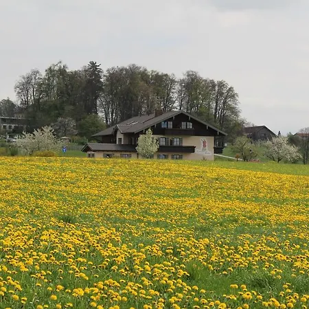 Kurparkpension Stephan Gæstehus Bad Endorf